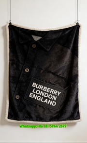 Burberry London England Label Print Flannel Sofa Throw Blanket B070